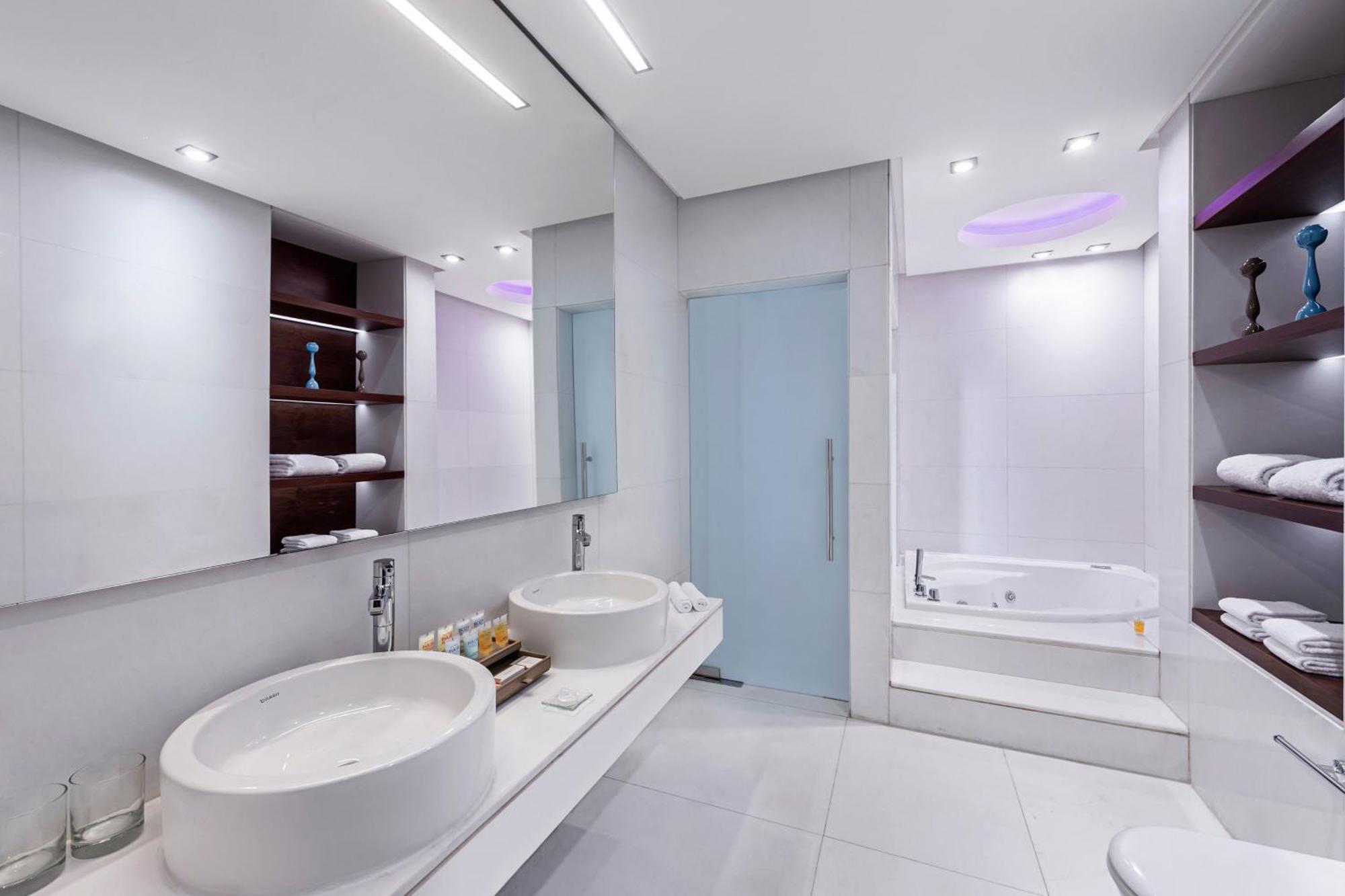 Four Points By Sheraton Doha Exterior foto