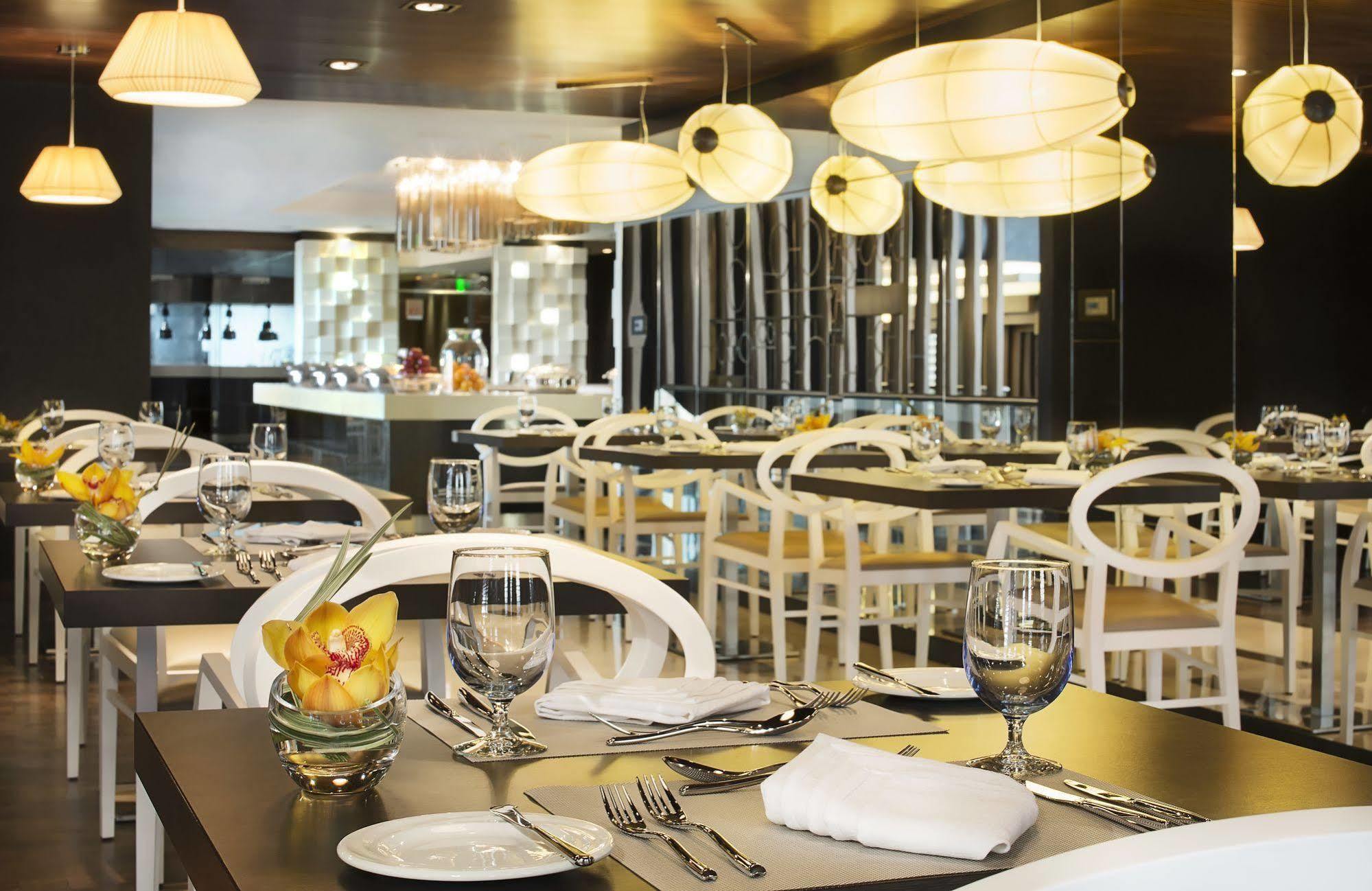 Four Points By Sheraton Doha Exterior foto